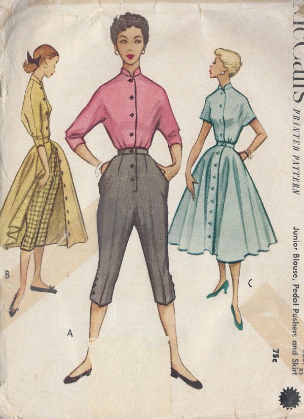 1952-Vintage-Sewing-Pattern-B33-W27-SKIRT-BLOUSE-PEDAL-PUSHERS-R824-261161376990