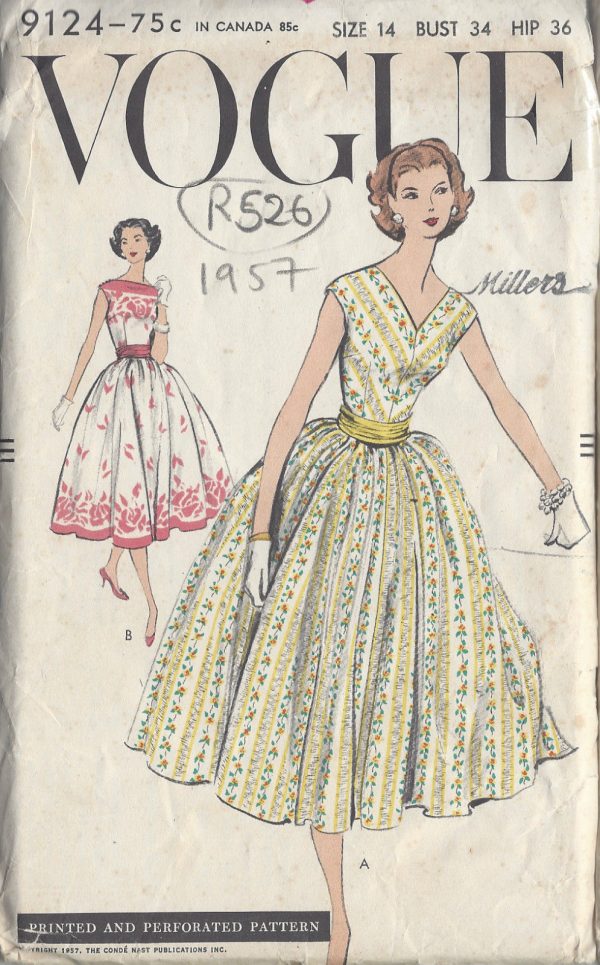 1957-Vintage-VOGUE-Sewing-Pattern-B34-DRESS-R526-251151038952