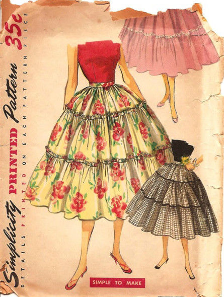1950s Vintage Sewing Pattern SKIRT W24